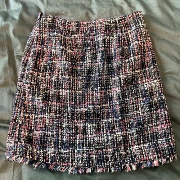 Ann Taylor Loft - Tweed Pencil Skirt - Picture 4 of 5